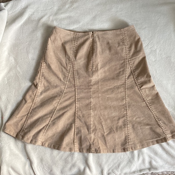 Gap corduroy skirt - Picture 2 of 4